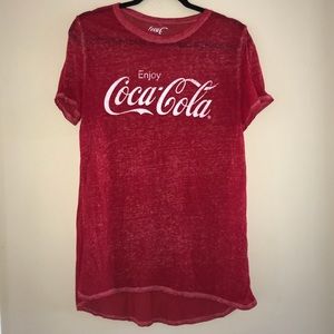 Red Coca-cola t shirt